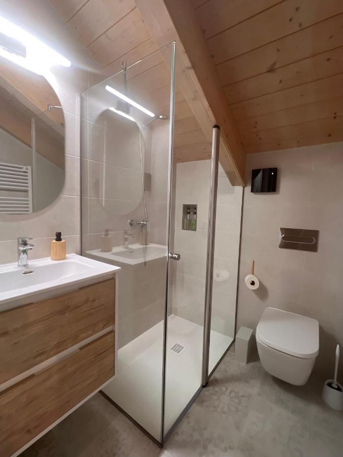 Apartamentos Turisticos: Tu Casa En Sahun 외부 사진