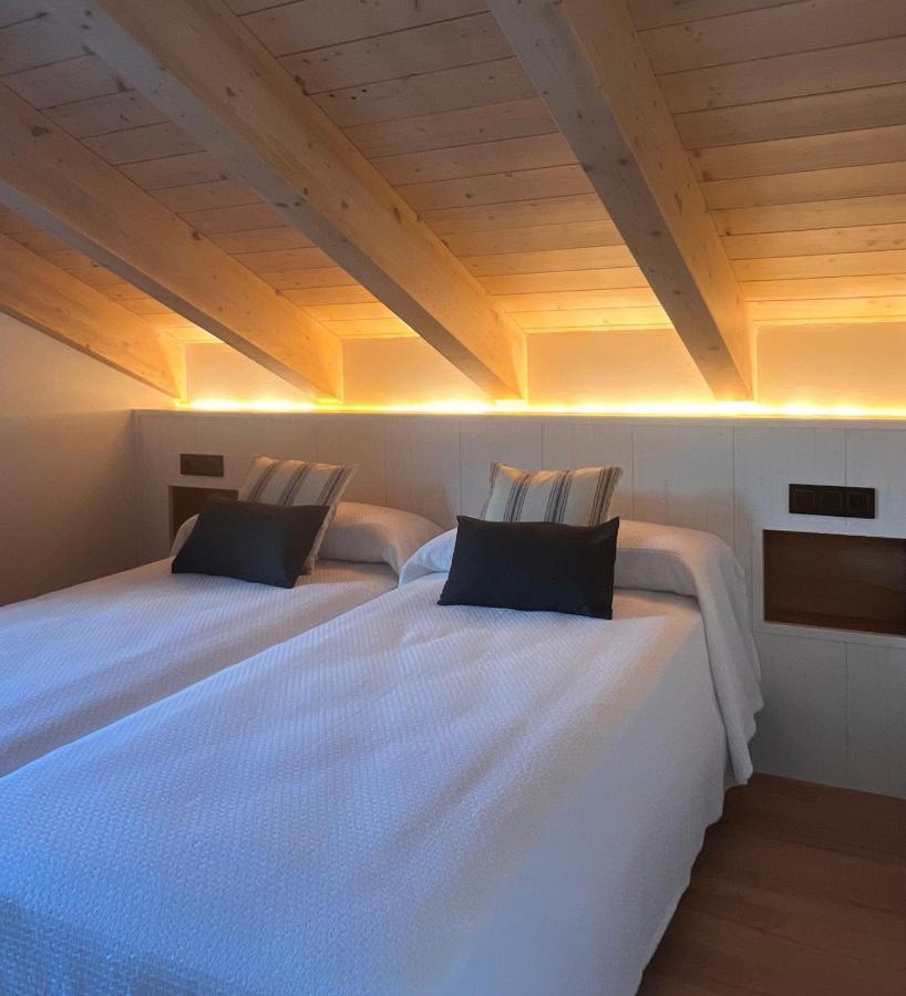 Apartamentos Turisticos: Tu Casa En Sahun 외부 사진